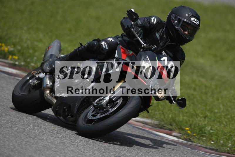 /Archiv-2024/29 12.06.2024 MOTO.CH Track Day ADR/Gruppe gelb/107